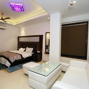 Vrindavan Guest House